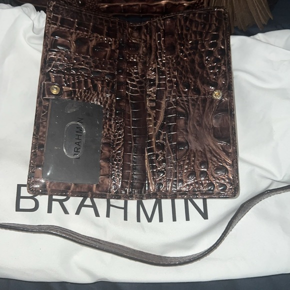 Brahmin wallet and purse - Picture 2 of 4
